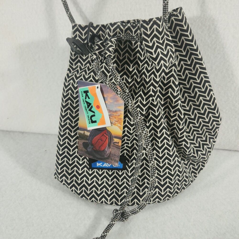Kavu Black & Off White Ink Design Drawstring Bucket Bag NWT